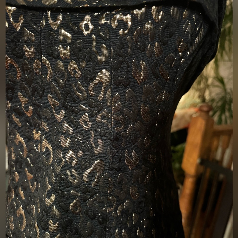 Black & gold metallic bustier top by Moda Intl size 6 - Picture 4 of 6
